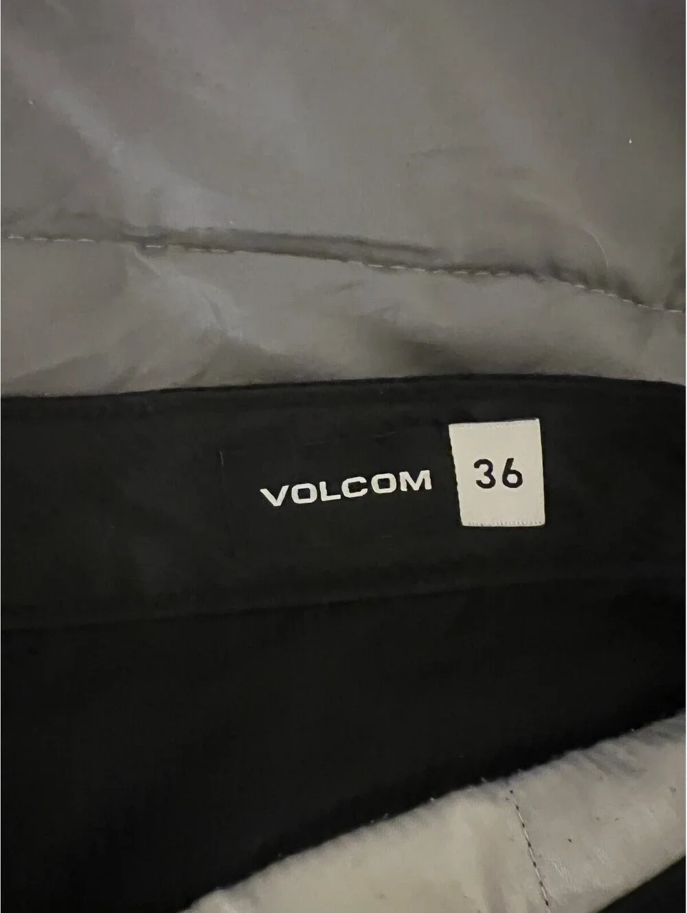 Volcom Men's Khaki Casual Shorts Size 36